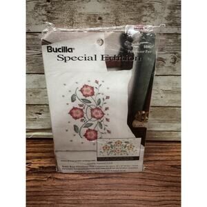 Tudor Rose‎ Pillowcase Pair Craft Kit #64443 New Bucilla Special Edition